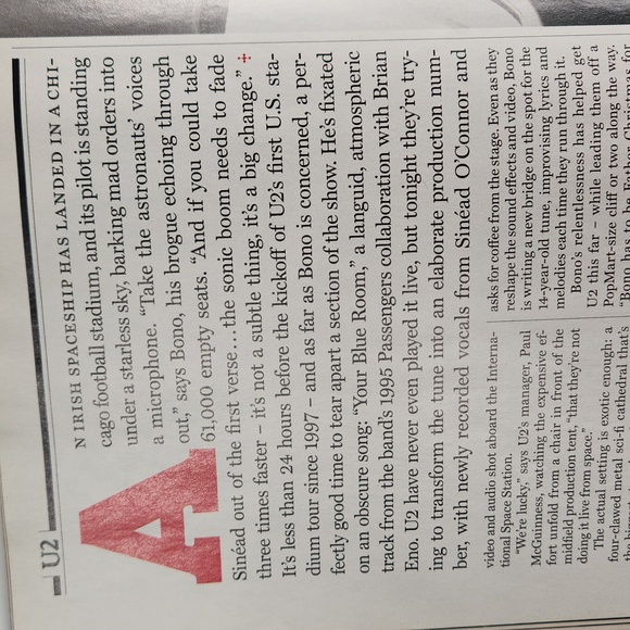 U2 ROLLING STONE MAGAZINE, ISSUE 1089, Oct 15, 2009: U2 LIVE from outer space - Picture 10 of 17